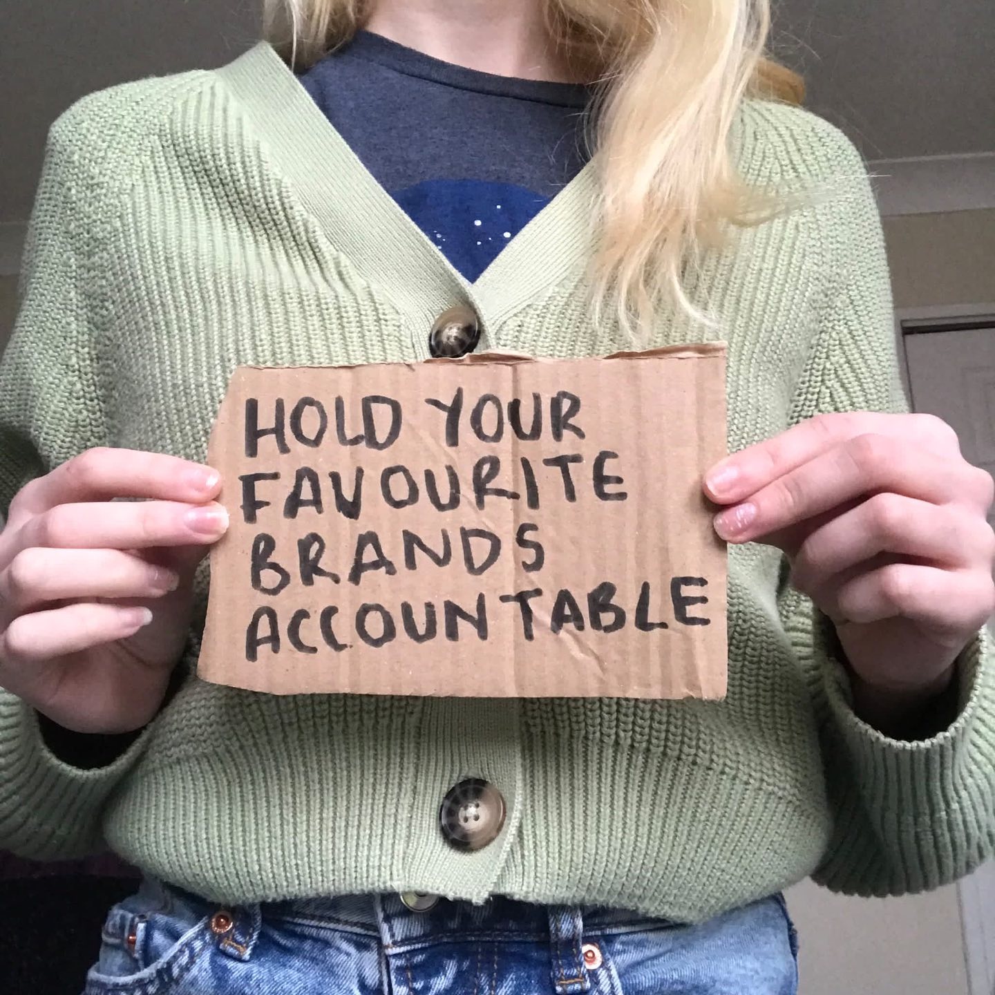 ✨DAY 4 COMPETITION✨

We can shop more ethically by making smart choices about the clothing brands that we support, and holding fashion brands accountable for their sustainable actions. Or lack thereof! 

📲 Follow the link in our bio, and go to the ‘Community’ tab, to read our post on holding your favourite brands accountable! 

We want to give you PRIZES to help make this change happen! All you have to do is follow the steps below for a chance to WIN! 🏆

PRIZE= Reusable kitchen towel @hnyco_ecoshop 🗞 

Here’s how to enter:
- Like this post 
- Follow this account @uw_sustain 
- Tag 1 friend 
👍🏼

You will automatically be entered into our prize draw. Unlimited entries, follow the above steps again. Each time is a new entry. 

Entries close midday on Wednesday 5th January 

#UniversityofWorcester #sustainablefashion #sustainability #catcc #fastfashion